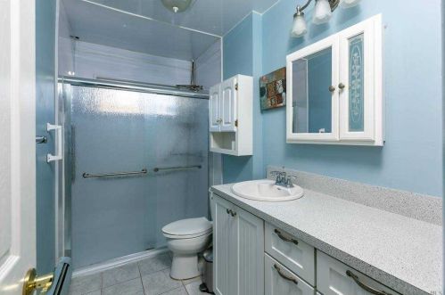 46 Eastover Dr, Elwood NY  11731-4331 exterior