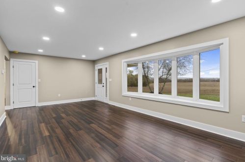 250 Shady Ln, Carlisle PA  17013-1637 exterior