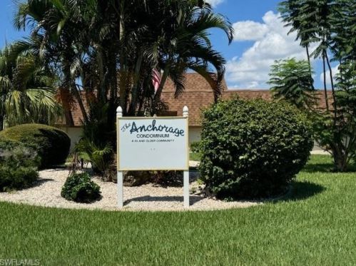 4018 19th Ave, Cape Coral FL  33904-8011 exterior