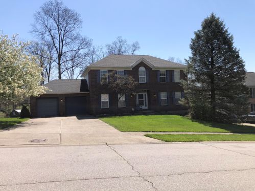 3215 Taylor Creek Dr, Covington, KY 41015-4400