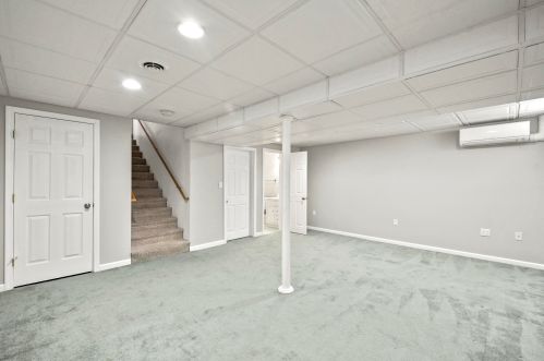 17 Mtn Vw Ct, Keene NH 03431-4933 exterior