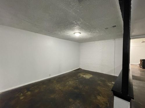 2007 Ervay St, Dallas, TX 75215-2182