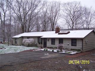 15 Treeland Rd, Huntington, CT 06484-2730