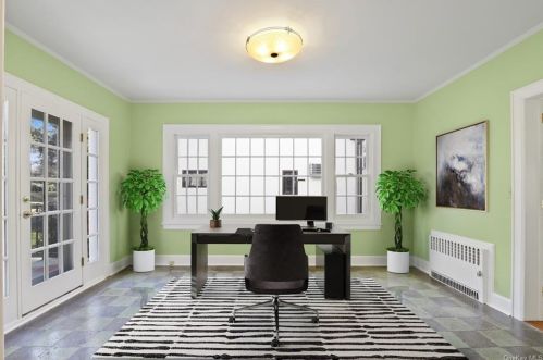 9 Avondale Rd, White Plains NY  10605-4101 exterior