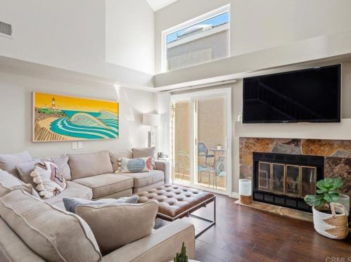 808 Windcrest Dr, Carlsbad CA  92011-3712 exterior