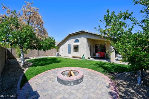 6409 Wahalla Ln, Glendale AZ 85308-5579 exterior