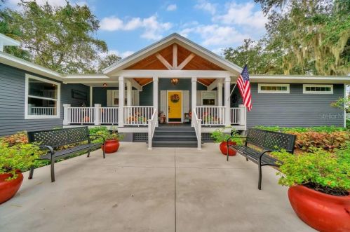 8597 Riverside Dr, Arcadia, FL 34269-7133