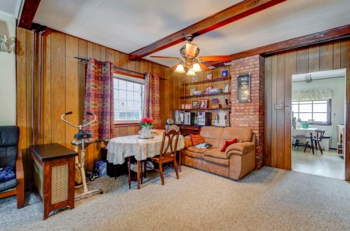 38 25th St, Bayonne, NJ 07002-4605