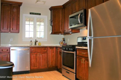 96 Spinnaker Ct, Berkeley Township NJ  08721-1414 exterior