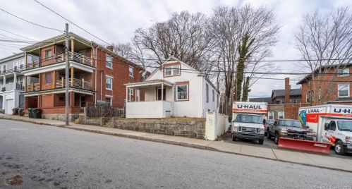 101 Federal St, United States Coast Guard Ac CT  06320-6210 exterior