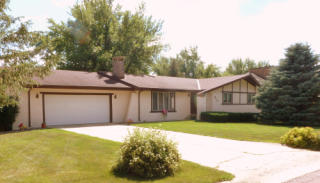 817 19th St, Windom MN  56101-1114 exterior