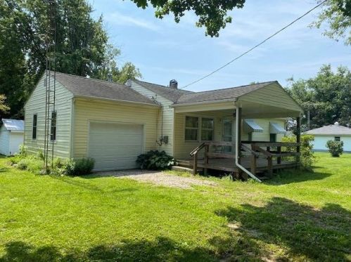 227 Clarksville Rd, Wilmington, OH 45177-1596