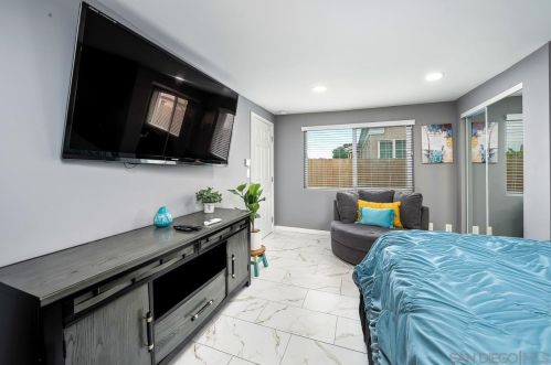 4762 Castle Ave, San Diego CA  92105-2913 exterior