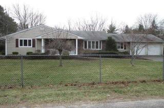 472 Terry Blvd, Holbrook, NY 11741-5750