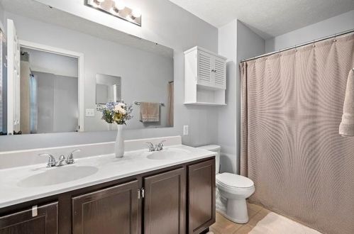 1232 Gneiss Dr, Mc Donald PA  15057-3561 exterior