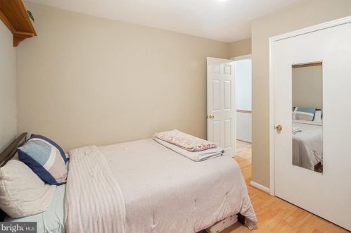 5624 Reardon Ln, Woodbridge VA  22193-3756 exterior