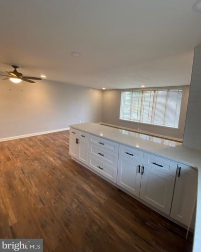 1101 Hartel Ave, Philadelphia PA  19111-3205 exterior