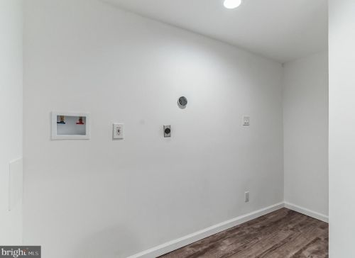 5908 Chew Ave, Philadelphia PA  19138-1514 exterior