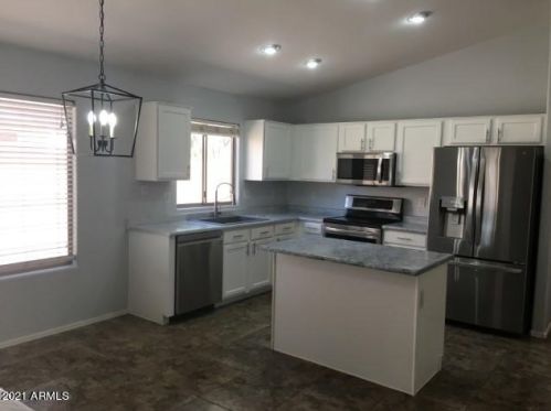 3398 Seton Ave, Gilbert AZ  85297-9327 exterior