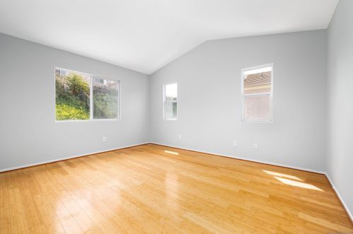 4825 Mahogany Vista Ln, San Diego CA  92102-6053 exterior