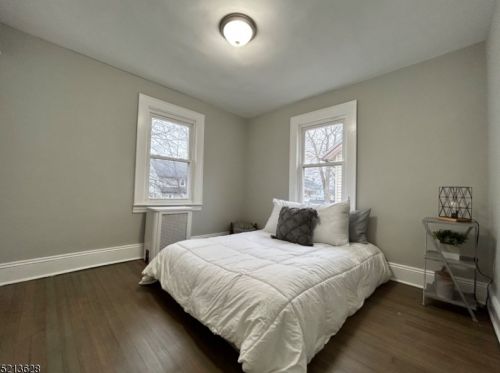 423 Drake Ave, Roselle NJ  07203-1425 exterior