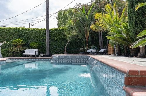 5230 El Cedral St, Long Beach CA  90815-3904 exterior