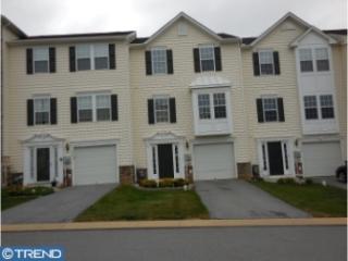 324 Larose Dr, Romansville, PA 19320-1628