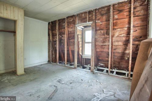 529 West St, Carlisle PA  17013-2838 exterior