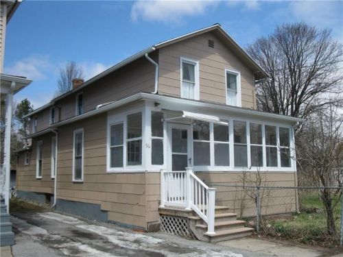 96 Phoenix St, Canandaigua, NY 14424-2025