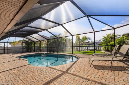 1718 30th Ter, Cape Coral, FL 33914-4071