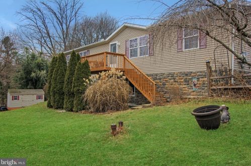 3006 1st St, Norristown, PA 19403-1558