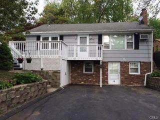 404 Welchs Point Rd, Milford, CT 06460-7501