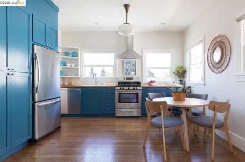 455 51st St, Oakland, CA 94609-2143