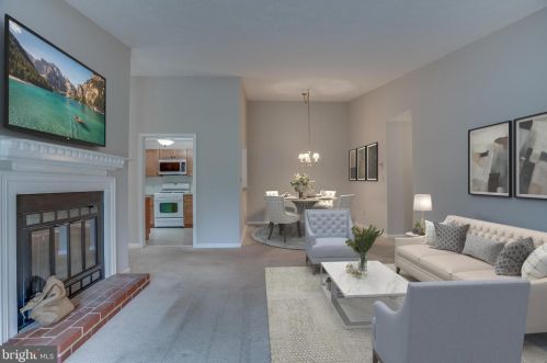 7779 Willow Pt Dr, Falls Church VA  22042-7536 exterior