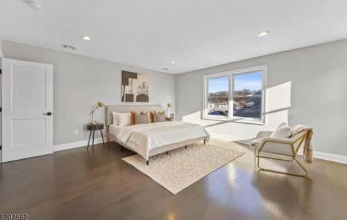 231 Broughton Ave, Bloomfield NJ  07003-4037 exterior