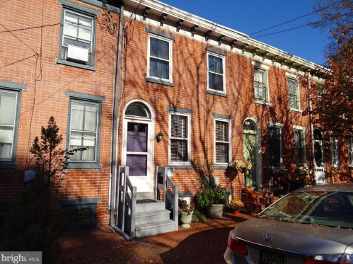 154 4th St, New Castle, DE 19720-4539