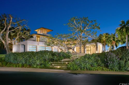 1 Harbor Lgt, Newport Beach, CA 92657-1704