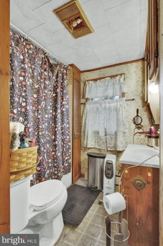 538 Baer Ave, Hanover PA  17331-3403 exterior