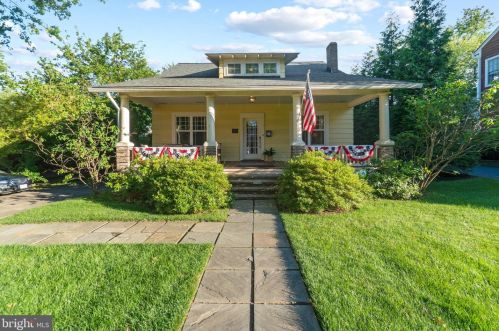 839 Elden St, Herndon, VA 20170-3718