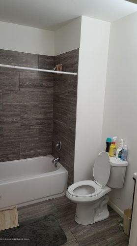 138 Rdg Ave, Tinton Falls NJ 07712-6745 exterior