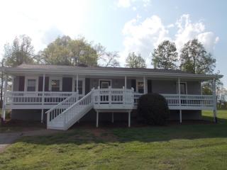 1051 Us 158, Reidsville, NC 27320-9202