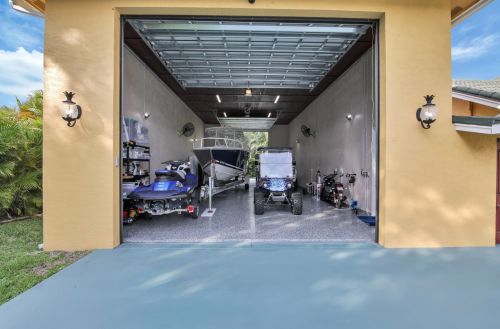 8813 Wendy Ln, West Palm Beach FL  33411-6522 exterior