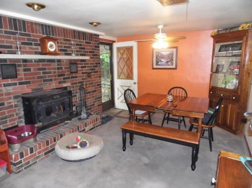 4706 Smithfield St, Mckeesport PA  15135-1216 exterior