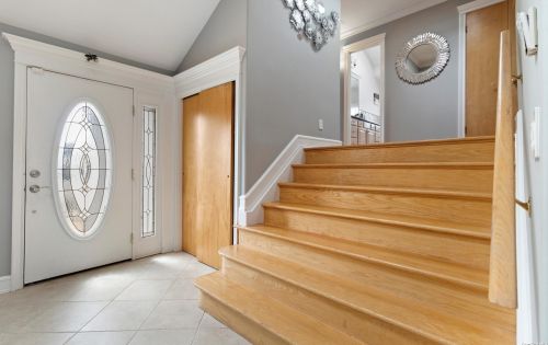 507 Devon Pl, West Islip, NY 11795-4717