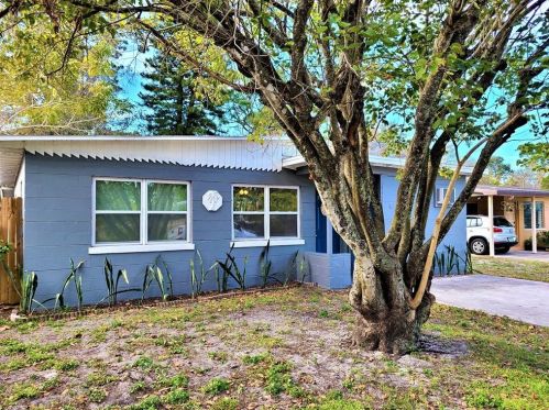 4750 68th Ln, Saint Petersburg, FL 33709-2948