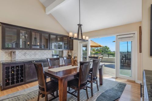 3637 Dove Holw Rd, Encinitas CA 92024-7248 exterior