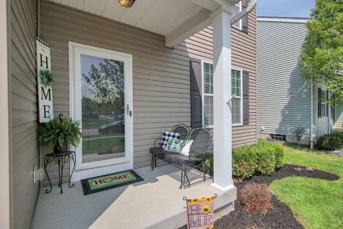 587 Slaybaugh Dr, Blacklick, OH 43004-7160