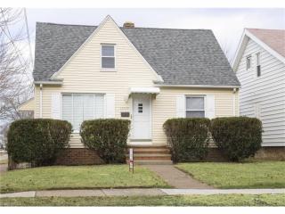 13720 West Ave, Cleveland, OH 44111-4454