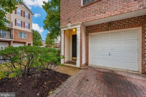 1613 Monarch Birch Way, Bowie, MD 20721-3711