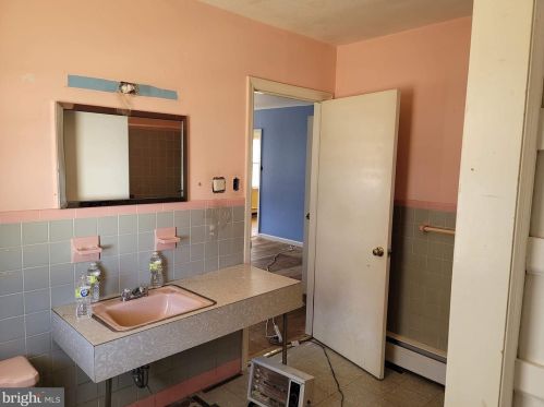 25 Chippewa Trl, Browns Mills NJ 08015-6458 exterior